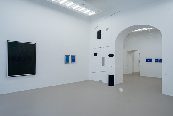 Exhibition view, Dorit Margreiter, Neue Räume, Charim Wien, Photo: Hannes Böck