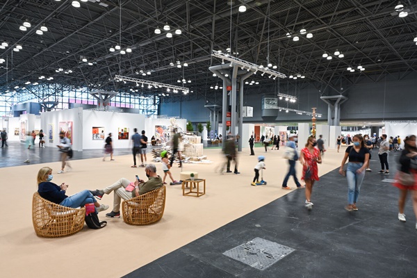 click to enlarge- double click to reduce 134 galleries at The Armory Show 2022, New York NY U.S.A. - September 9 > 11, 2022 @thearmoryshow