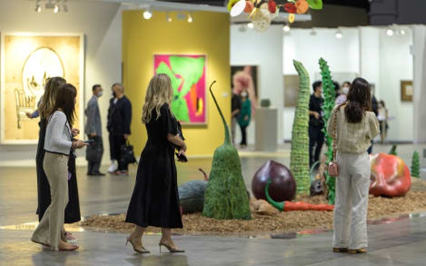 click to enlarge- double click to reduce 251 galleriesat ART BASEL Hong Kong 2024 - May 21 > 23, 2024 @ArtBasel