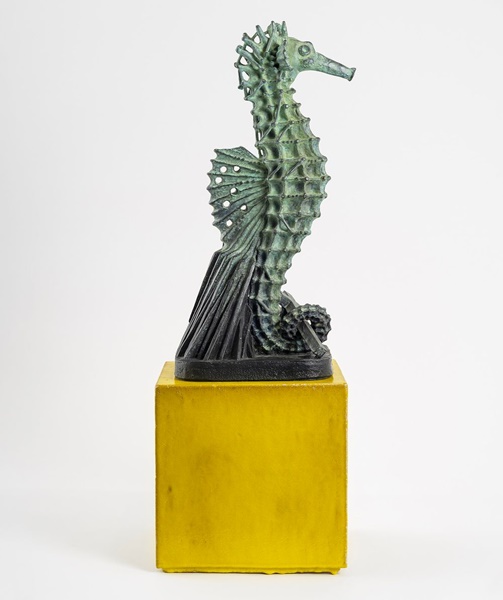 click to enlarge- double click to reduce Johan Creten, L’Hippocampe, 2023. Bronze. 60 × 26 × 33 cm | 23 5/8 × 10 1/4 × 13 in.
Photo: Claire Dorn. ©︎ Johan Creten / ADAGP Paris, 2023. Courtesy of the artist and Perrotin.