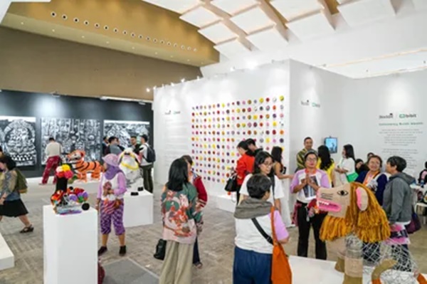 click to enlarge- double click to reduce Art Jakarta, INDONESIA - October 2 > 4, 2026 @artjakarta