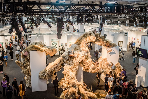 click to enlarge- double click to reduce 87 galleries at Art on Paper 2022, New York NY U.S.A. - September 8 > 11, 2022 @artMRKT