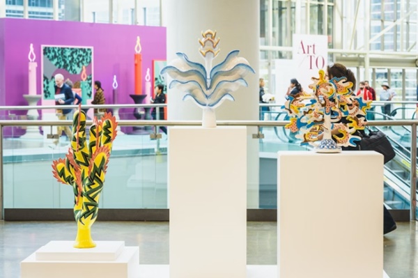 89 galleries at Art Toronto 2022 - October 27 > 30, 2022 @ArtToronto