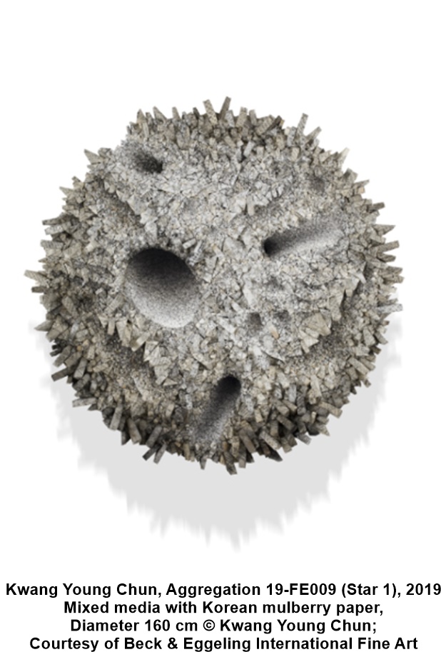 Kwang Young Chun, Aggregation 19-FE009 (Star 1), 2019

Mixed media with Korean mulberry paper, Diameter 160 cm
© Kwang Young Chun; Courtesy of Beck & Eggeling International Fine Art

