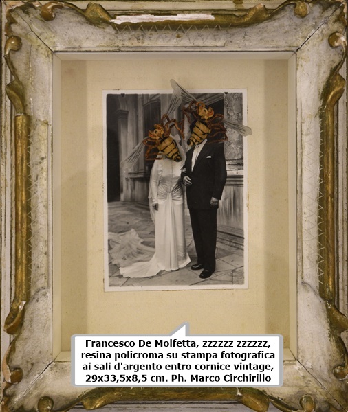click to enlarge- double click to reduce Francesco De Molfetta, zzzzzz zzzzzz, resina policroma su stampa fotografica ai sali d'argento entro cornice vintage, 29x33,5x8,5 cm. Ph. Marco Circhirillo