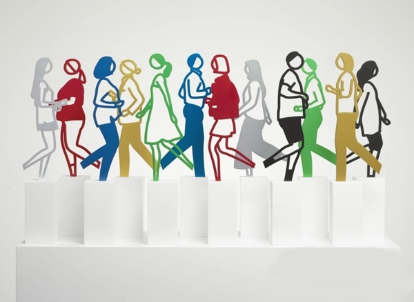 click to enlarge- double click to reduce Julian Opie
Running People: Sonia., 2020
Anodised aluminium figure on Corian base
57.0 x 9.0 x 18.6 cm
Edition of 20