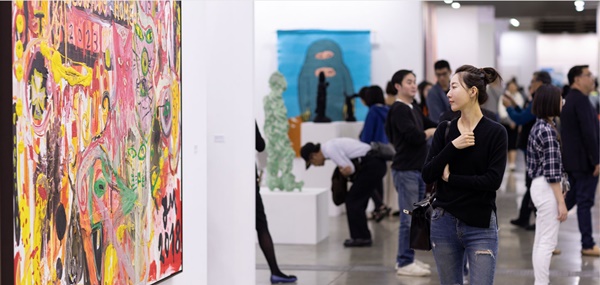 click to enlarge- double click to reduce 62 galleries at Taipei Dangdai Fair 2022 - 20 > 22 May, 2022 @taipeidangdaiartfair