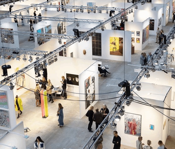 click to enlarge- double click to reduce 434 artists at Enter Art Fair, Copenhagen DENMARK 2024 - August 29 > September 1, 2024 @ArtFairEnter