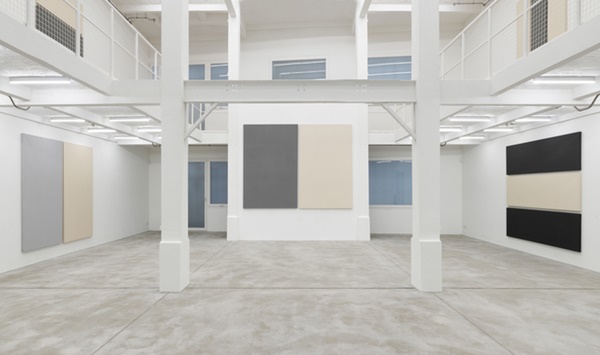 click to enlarge- double click to reduce KONRAD FISHER GALERIE, Berlin GERMANY - Alan Charlton Installation view