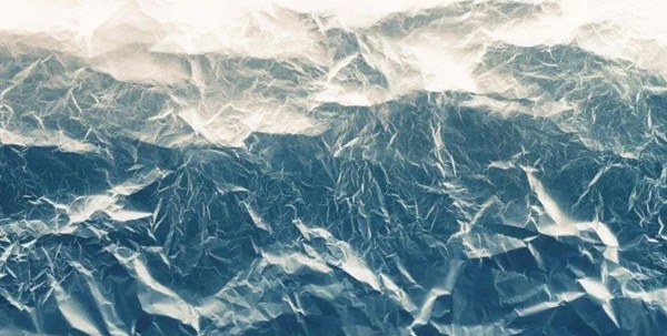 click to enlarge- double click to reduce Wu Chi-Tsung, Wrinkled Texture 109 (2021)
Unique Cyanotype on Xuan Paper
88.5 x 169 cm