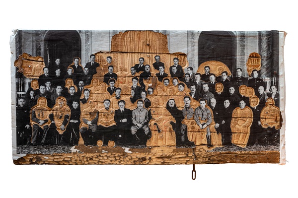 click to enlarge- double click to reduce Zhang Huan : In the Ashes of History