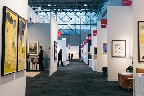 click to enlarge- double click to reduce 58 galleries at IFPDA Fine Art Print 2024, New York NY U.S.A. February 16 > 18, 2024 @ifpda