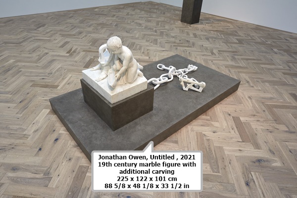 Jonathan Owen
Untitled , 2021
19th century marble figure with additional carving
225 x 122 x 101 cm
88 5/8 x 48 1/8 x 33 1/2 in