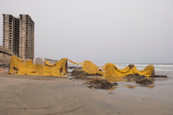 Serge Attukwei Clottey : Sometime in your life