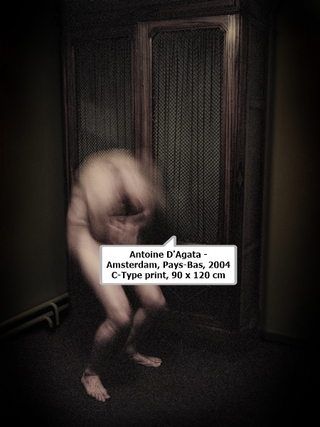 click to enlarge- double click to reduce Antoine D'Agata - Amsterdam, Pays-Bas, 2004
C-Type print, 90 x 120 cm