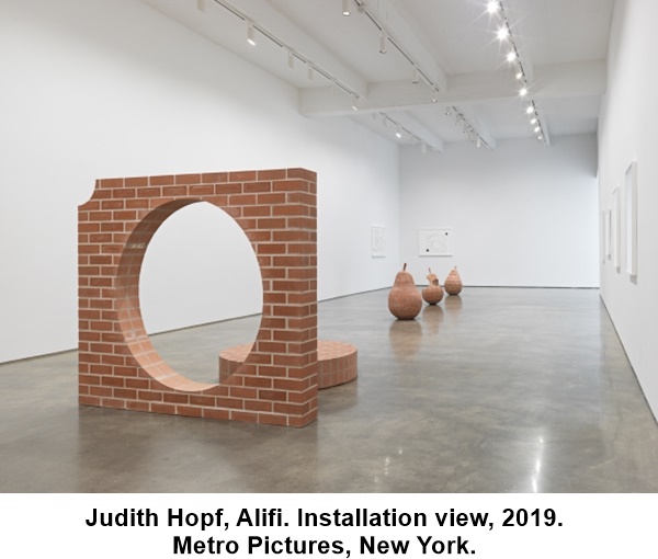 Judith Hopf, Alifi. Installation view, 2019. Metro Pictures, New York.