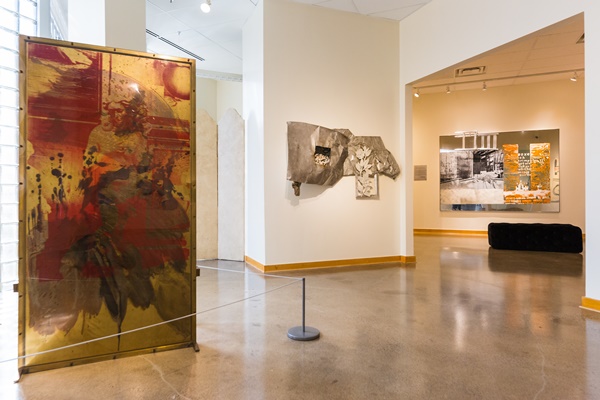 click to enlarge- double click to reduce Robert Rauschenberg : Reflections and Ruminations - Installation view