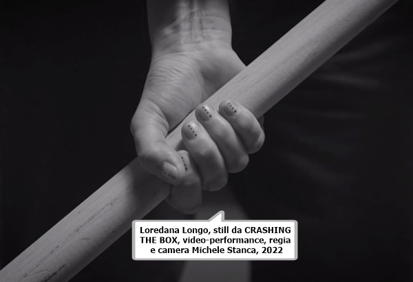 click to enlarge- double click to reduce Loredana Longo, still da CRASHING THE BOX, video-performance, regia e camera Michele Stanca, 2022