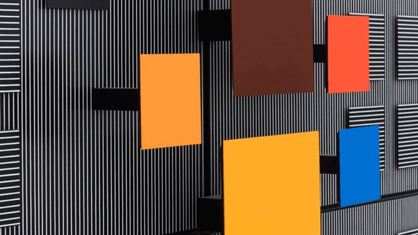 click to enlarge- double click to reduce Jesús Rafael Soto, Color al centro, 1999. Courtesy the artist and Perrotin. © Jesús Rafael Soto, ARS New York 2020. All rights reserved.
Courtesy the artist and Perrotin. © Jesús Rafael Soto. All rights reserved.