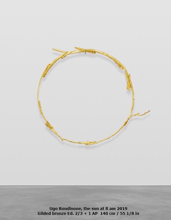 Ugo Rondinone, the sun at 8 am 2019
Gilded bronze Ed. 2/3 + 1 AP  140 cm / 55 1/8 in
