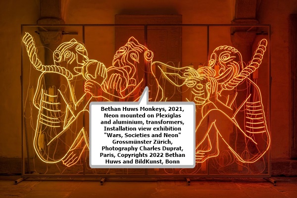 Bethan Huws Monkeys, 2021, Neon mounted on Plexiglas and aluminium, transformers, Installation view exhibition Wars, Societies and Neon Grossmünster Zürich, Photography Charles Duprat, Paris, Copyrights 2022 Bethan Huws and BildKunst, Bonn⁣