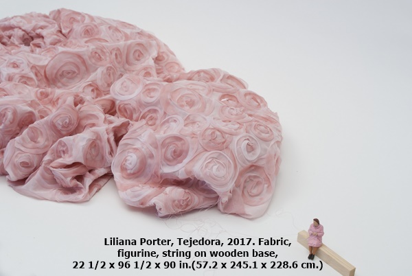 click to enlarge- double click to reduce Liliana Porter, Tejedora, 2017. Fabric,
figurine, string on wooden base,
22 1/2 x 96 1/2 x 90 in.(57.2 x 245.1 x 228.6 cm.)