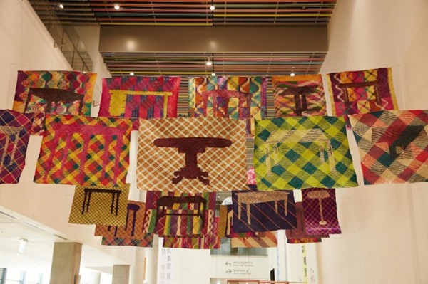 Yee I-Lann,LOOKING FOR ANOTHER FAMILY