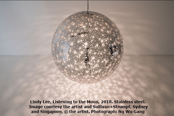click to enlarge- double click to reduce Lindy Lee, Listening to the Moon, 2018. Stainless steel. Image courtesy the artist and Sullivan+Strumpf, Sydney and Singapore, © the artist. Photograph: Ng Wu Gang