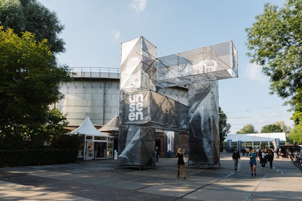 click to enlarge- double click to reduce 70 galleries at UNSEEN 2024 Amsterdam, NETHERLANDS - 19 > 22 September, 2024 @UnseenAmsterdam