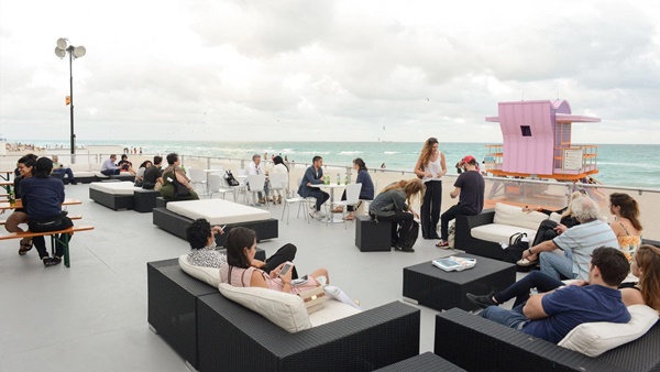 click to enlarge- double click to reduce UNTITLED Miami Beach 2021 - November 29 > December 4 2021 @UNTITLEDFAIRS