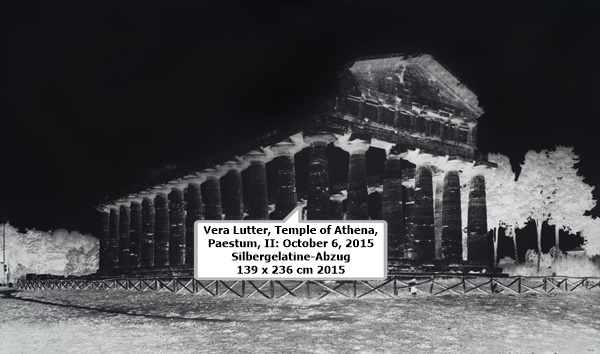 click to enlarge- double click to reduce Vera Lutter
Temple of Athena, Paestum, II: October 6, 2015
Silbergelatine-Abzug
139 x 236 cm
2015