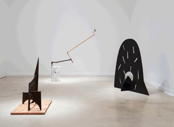 click to enlarge- double click to reduce Darren Almond, Isamu Noguchi and Virginia Overton’ at White Cube West Palm Beach © the artists. Photo © White Cube (Oriol Tarridas)